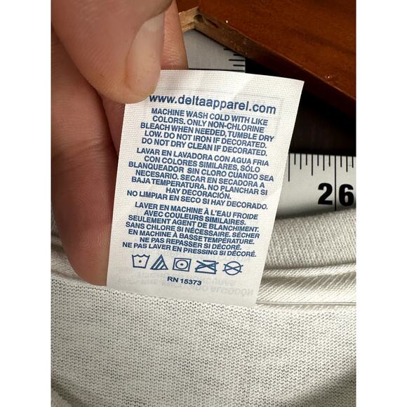 Star Wars The Empire Strikes Back Delta Pro White Medium NEW NWOT Darth Vader - Picture 4 of 5